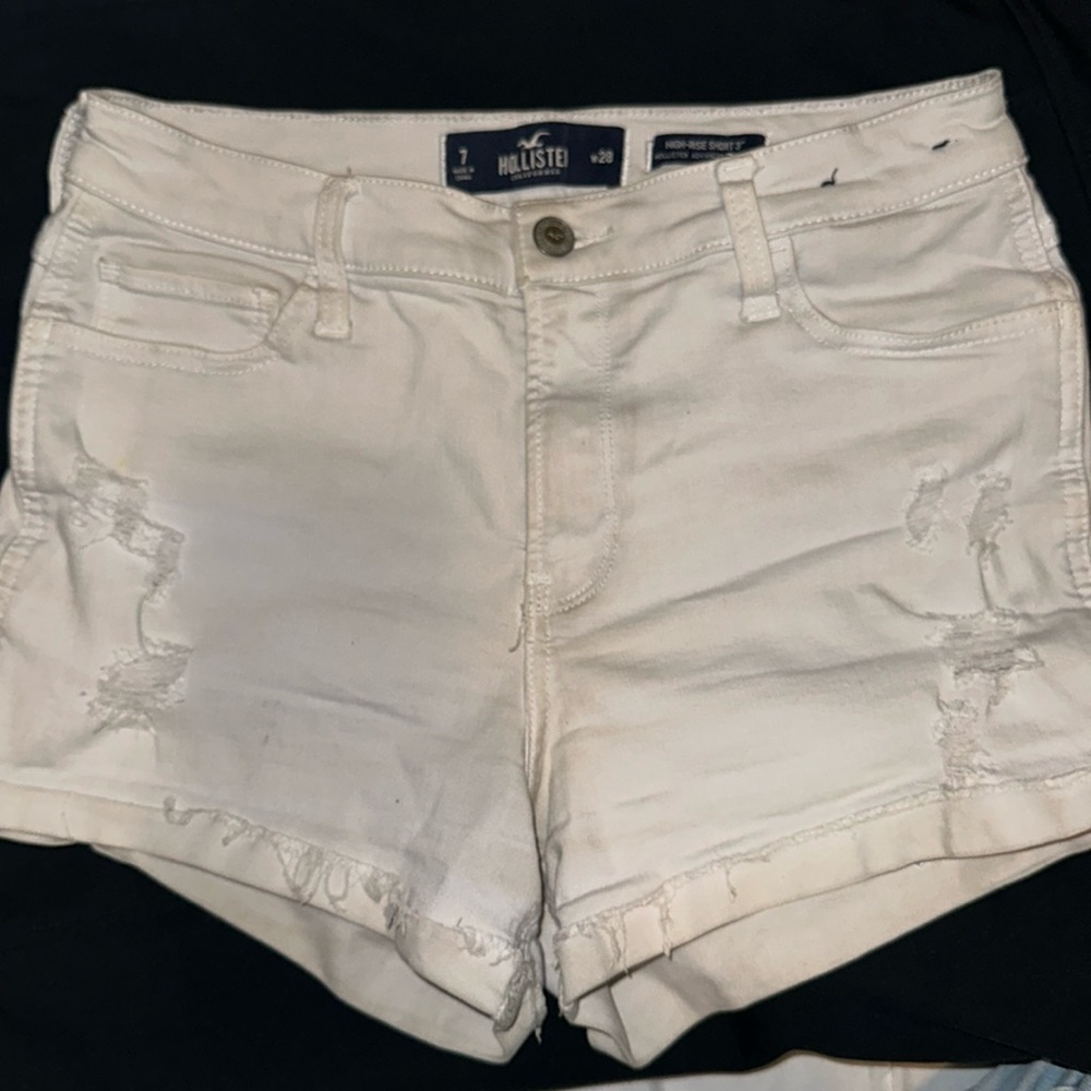 Hollister White High-Rise Shorts 3”